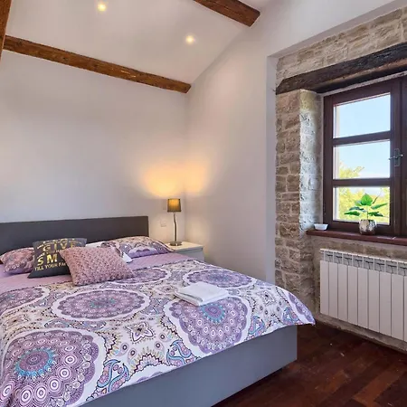 Eterna Vakantiehuis Pula