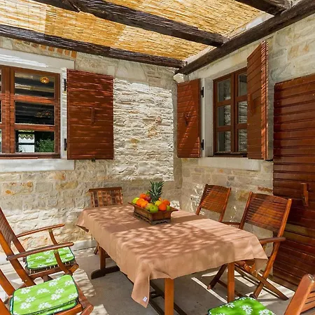 Eterna Dom wakacyjny Pula